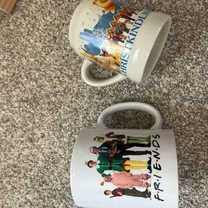 Bundle of 2 Christmas mugs like new